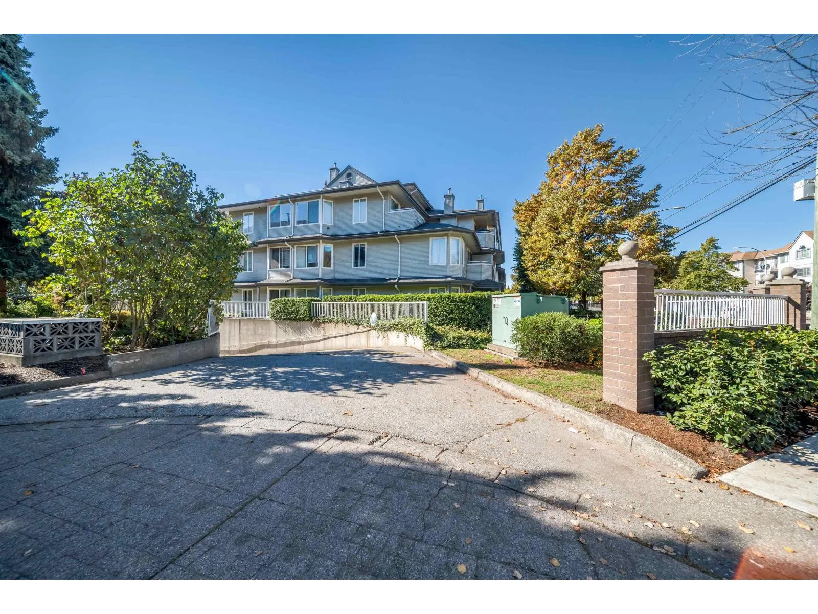 401 12110 80 AVENUE