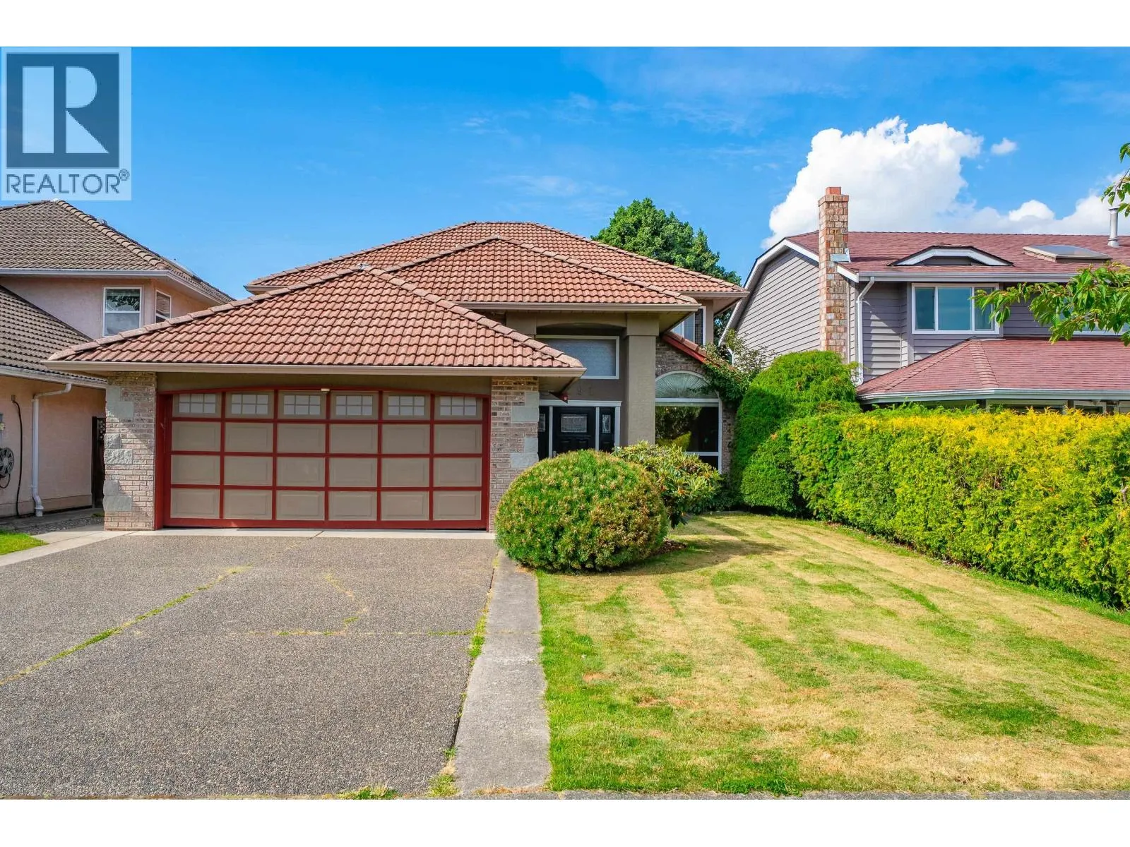 5491 LACKNER CRESCENT