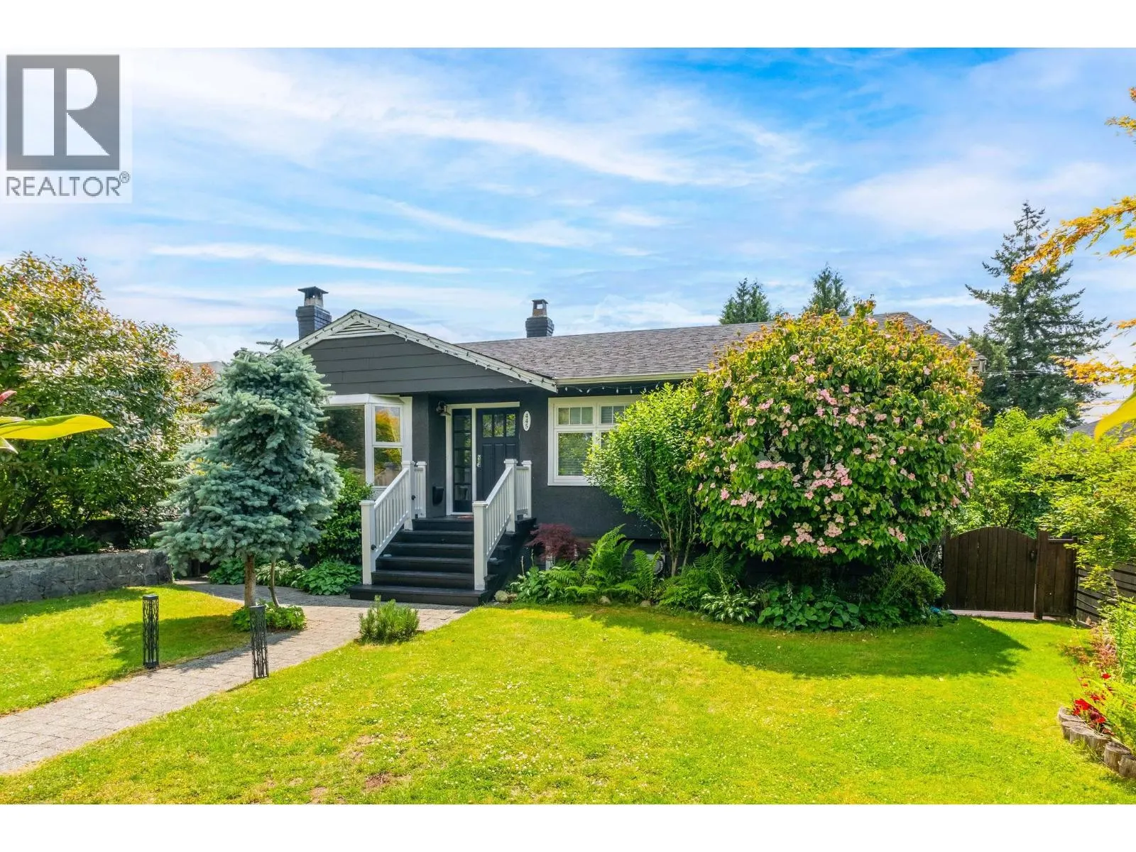 445 W 26TH STREET