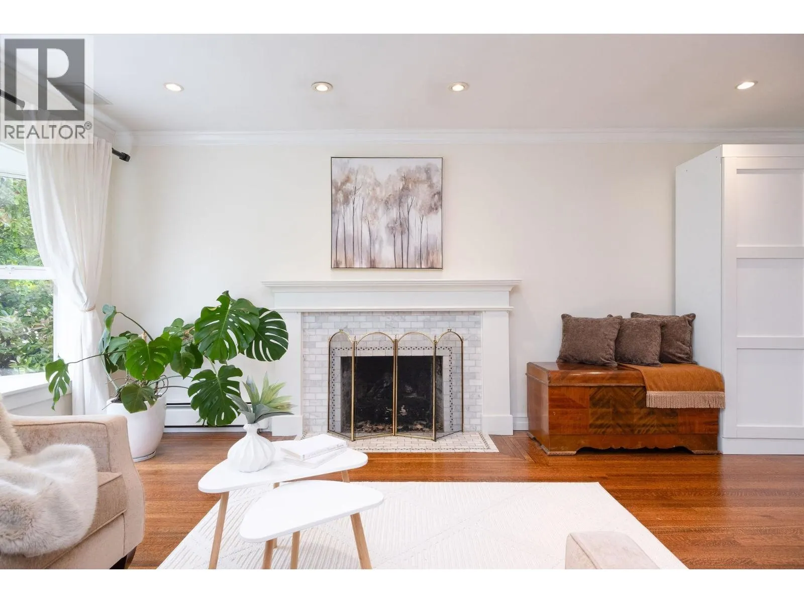 445 W 26TH STREET