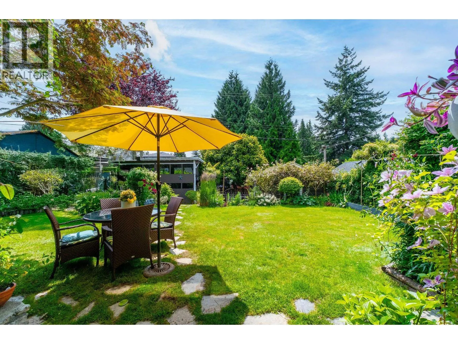 445 W 26TH STREET