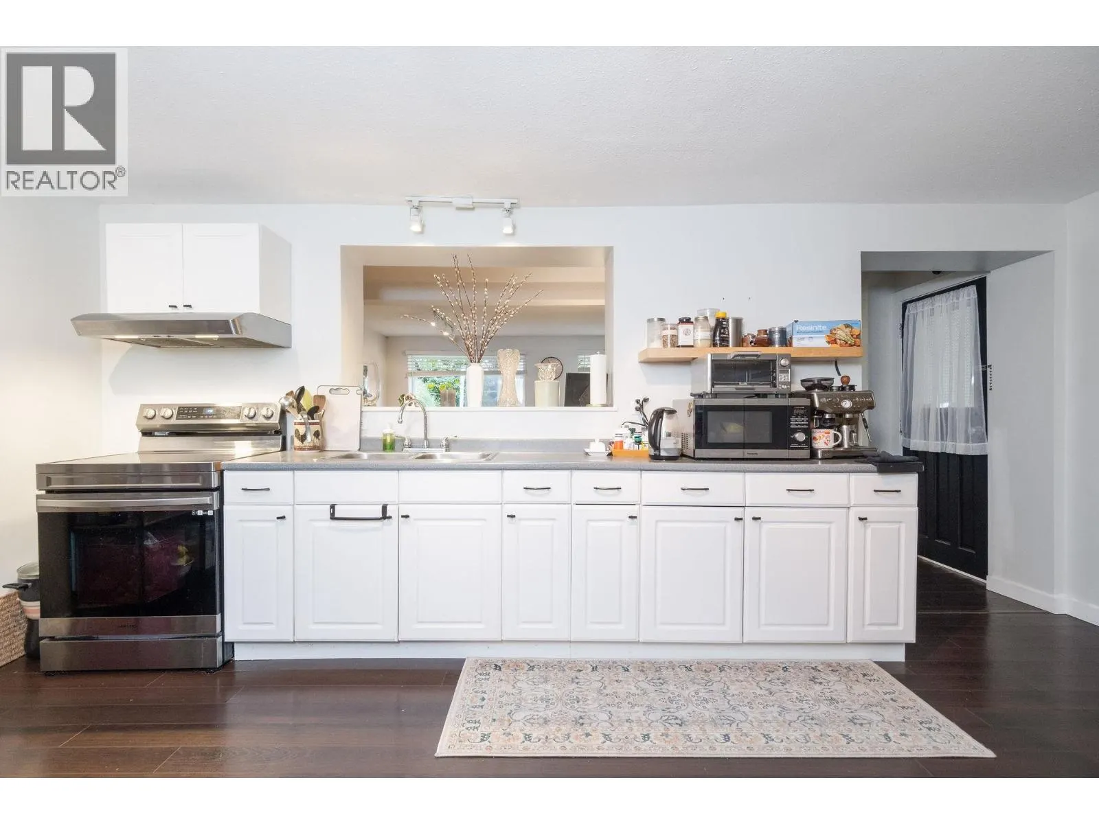 445 W 26TH STREET