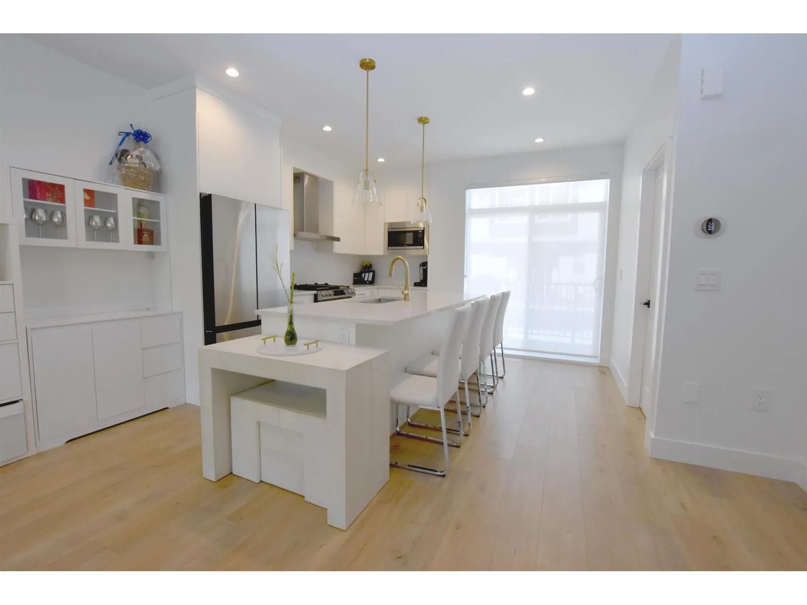 12 17458 100 AVENUE