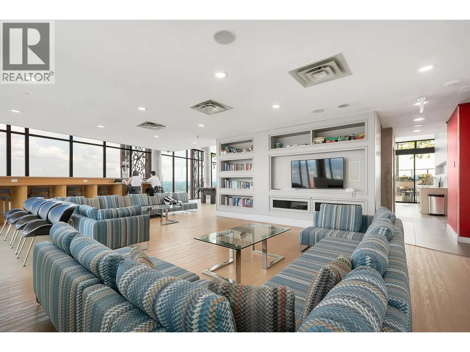 3901 128 W CORDOVA STREET