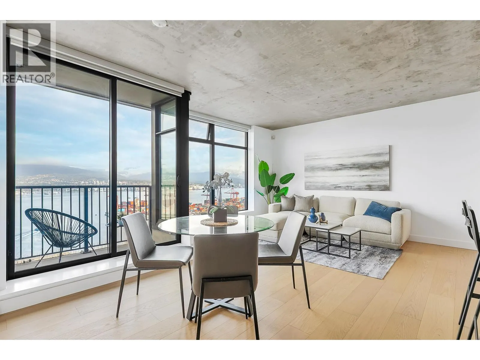 3901 128 W CORDOVA STREET