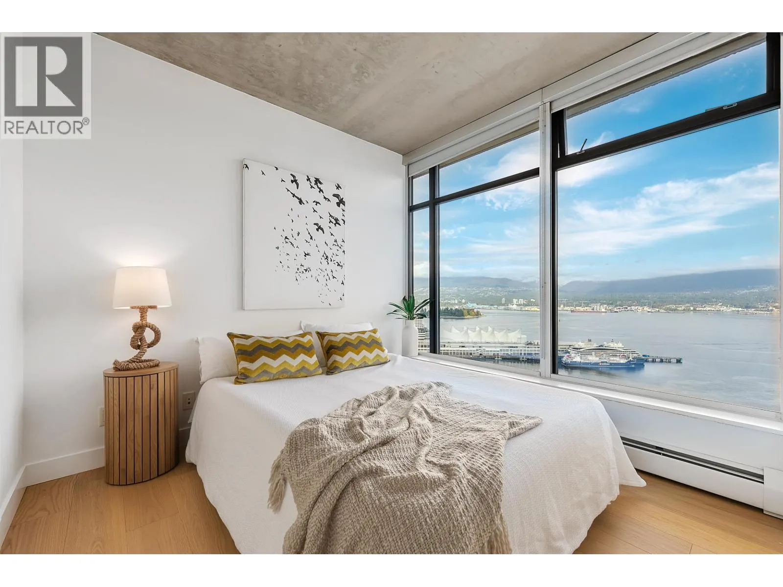 3901 128 W CORDOVA STREET