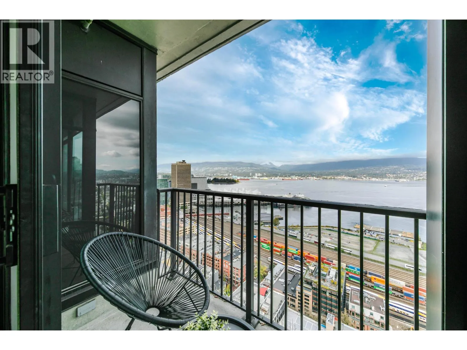 3901 128 W CORDOVA STREET