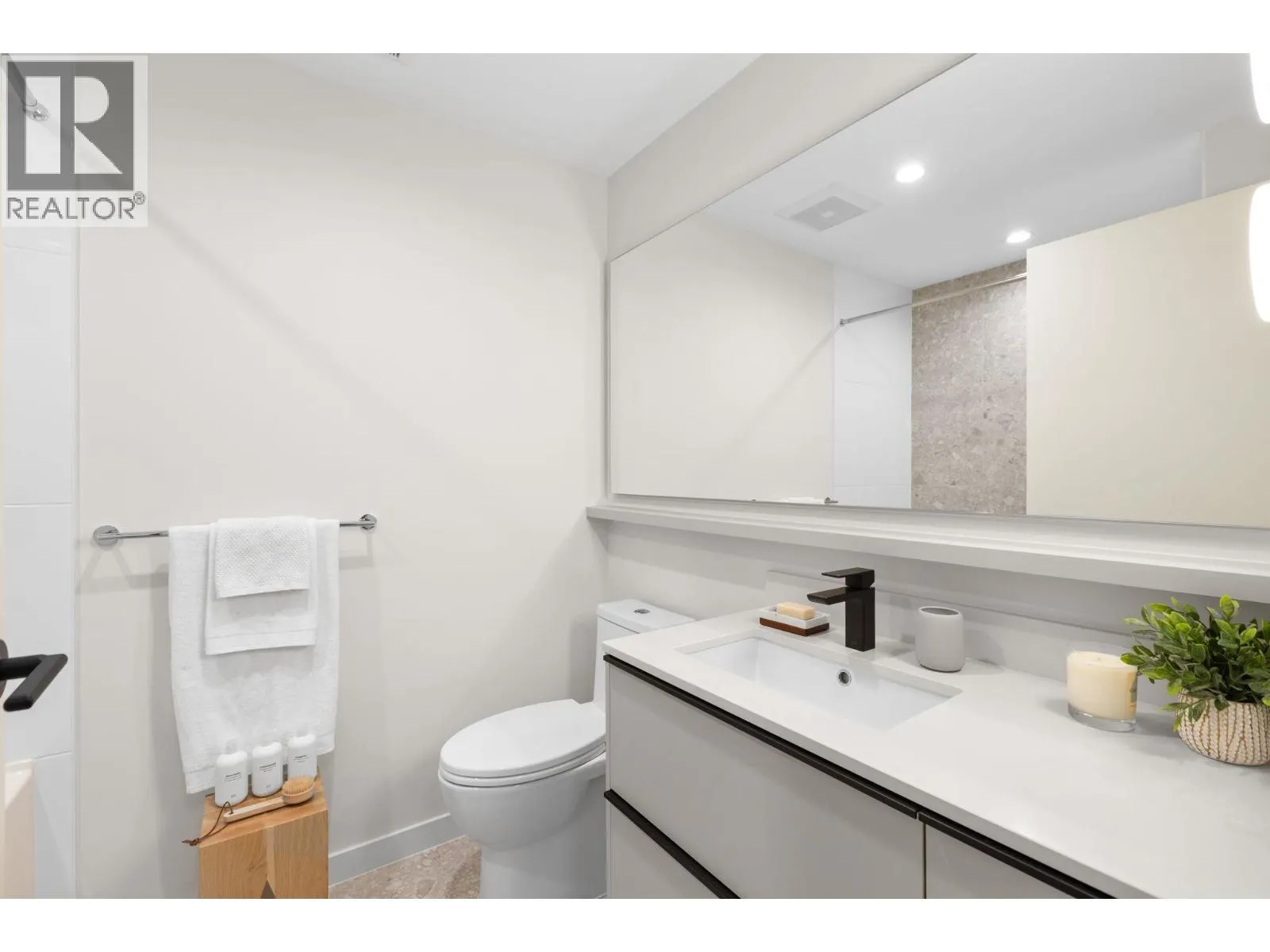 509 2015 ST. JOHNS STREET
