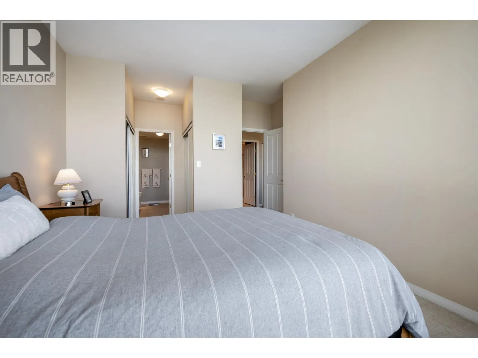 2805 6837 STATION HILL DRIVE