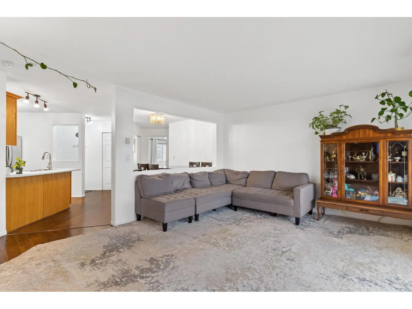 25 5915 VEDDER ROAD|Garrison Crossing