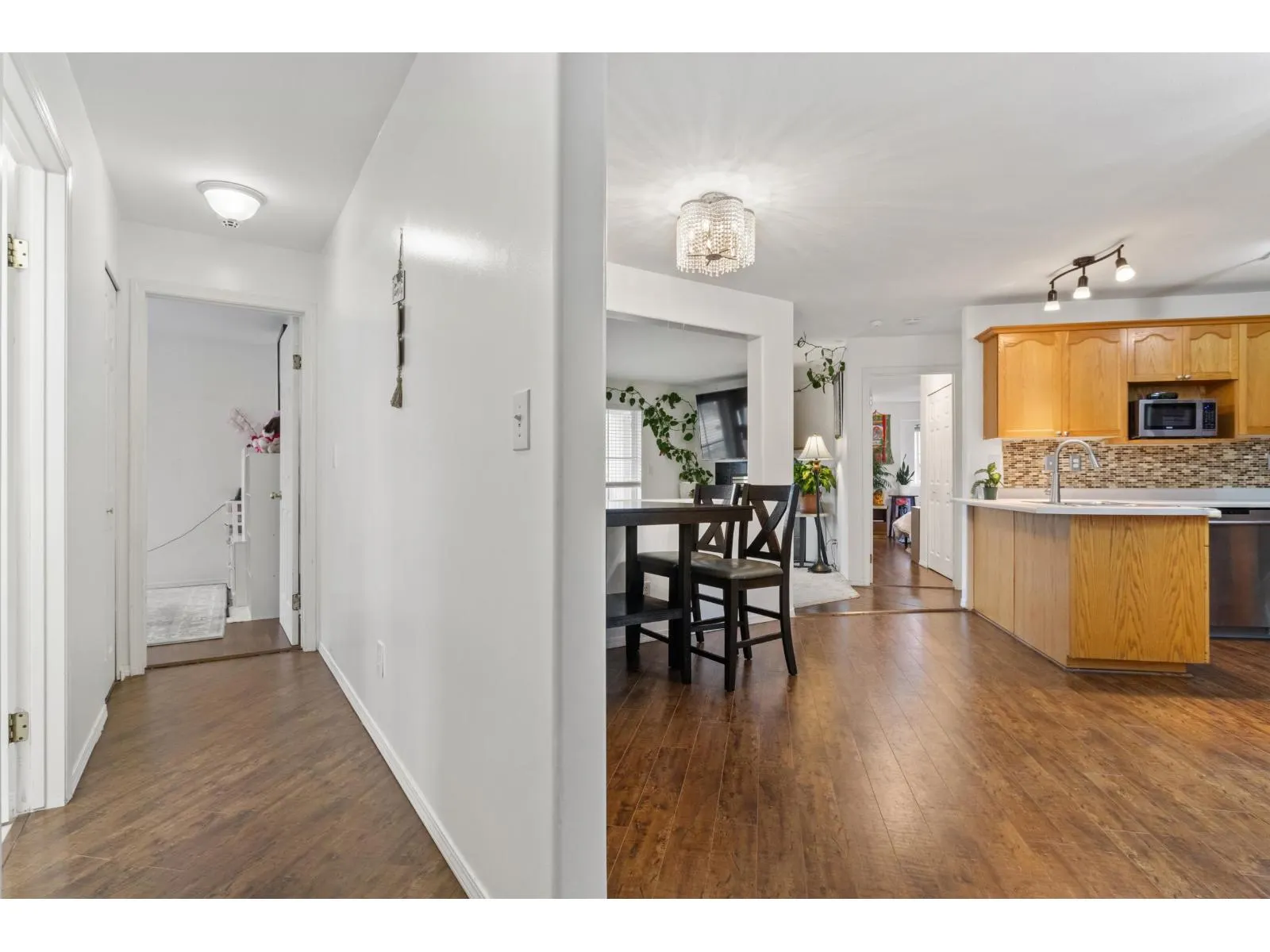 25 5915 VEDDER ROAD|Garrison Crossing