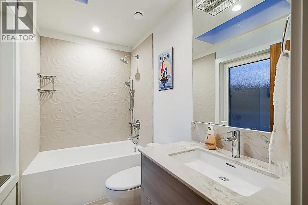 4610 MARINE DRIVE