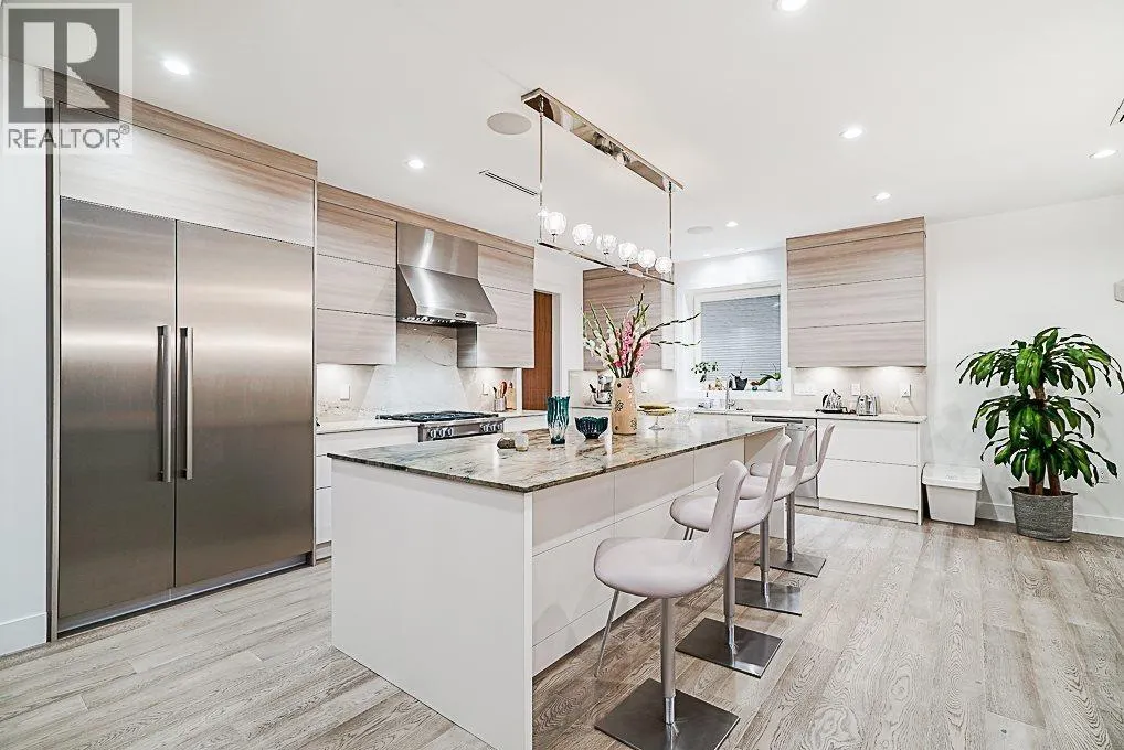 4610 MARINE DRIVE