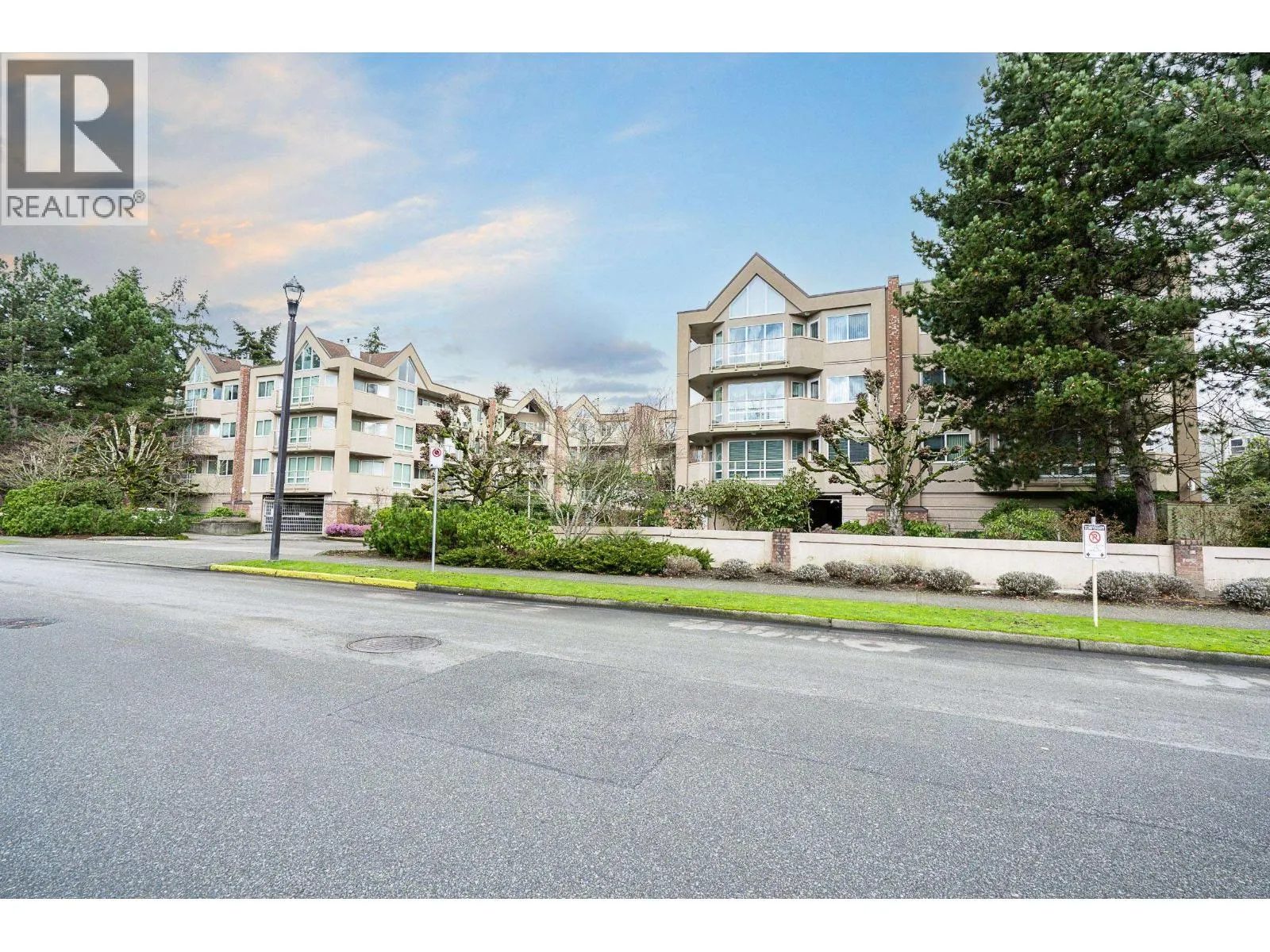 350 8611 ACKROYD ROAD