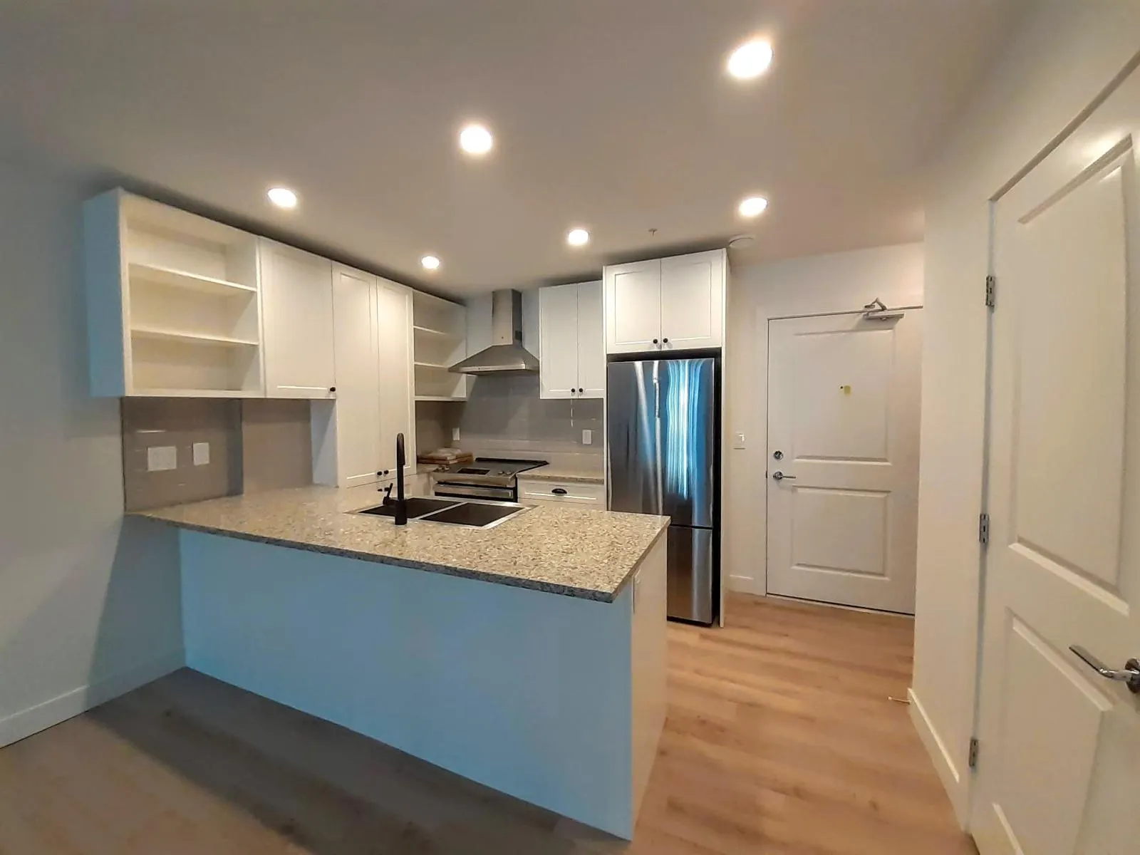 A104 20487 65 AVENUE