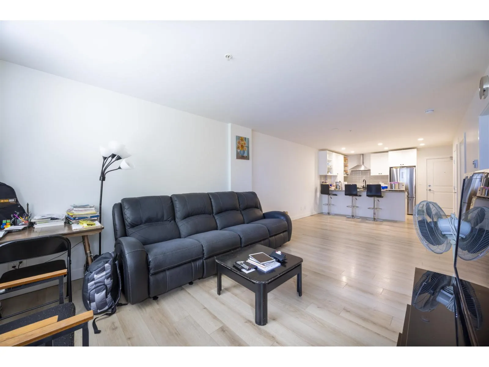 A104 20487 65 AVENUE
