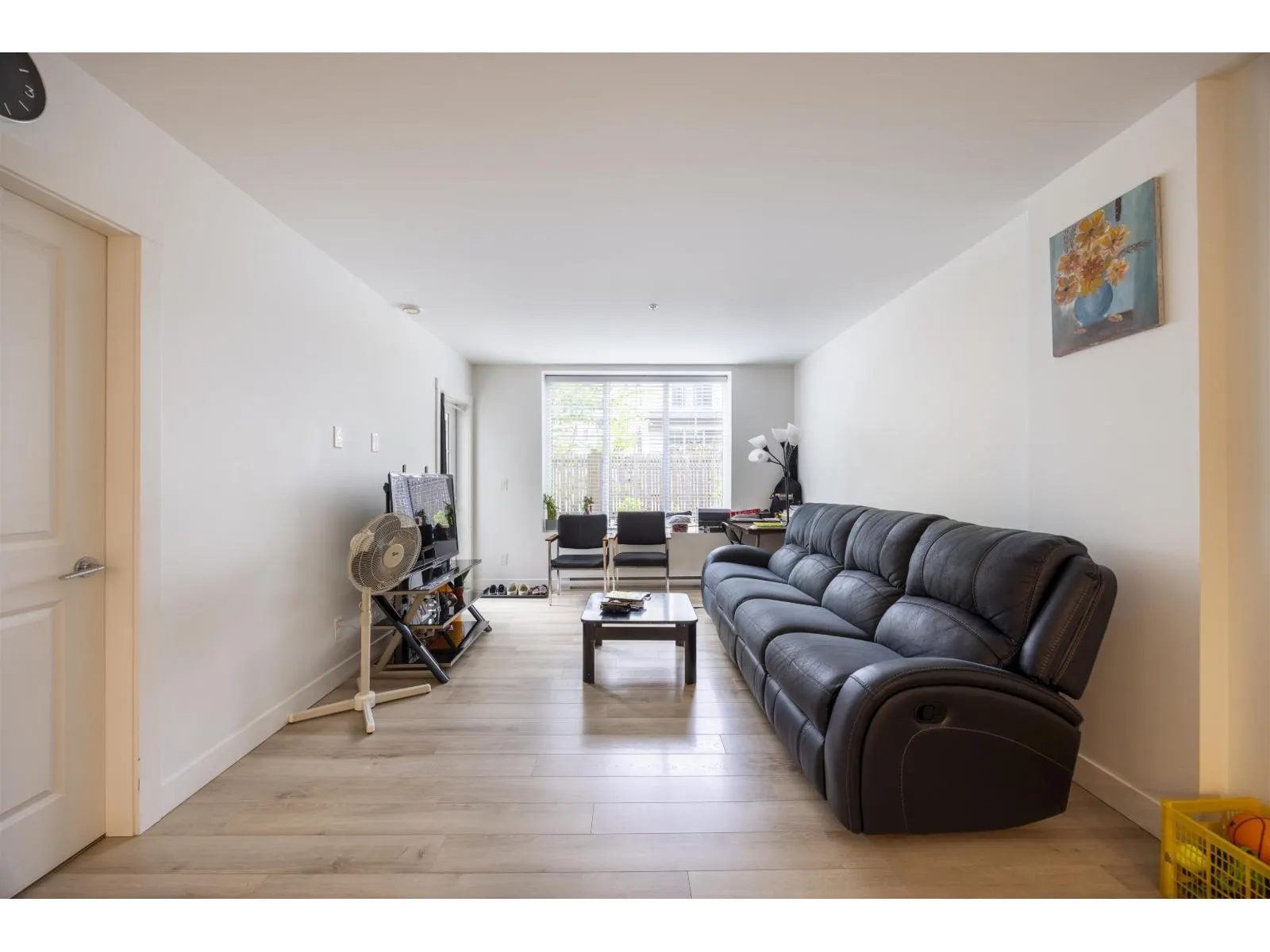 A104 20487 65 AVENUE