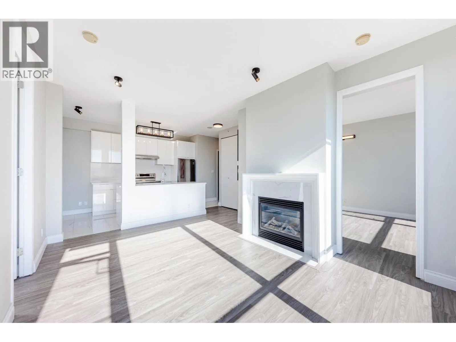 1001 7388 SANDBORNE AVENUE