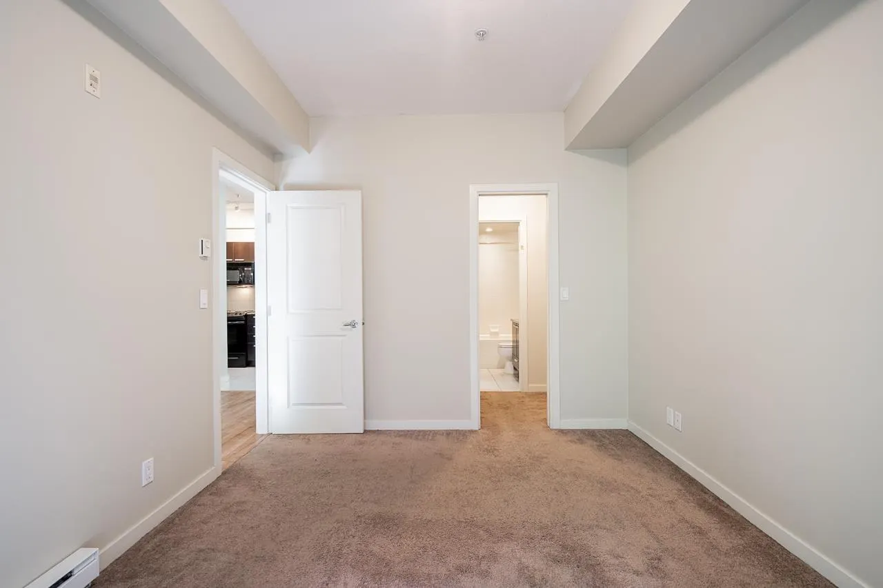 206 10455 UNIVERSITY DRIVE