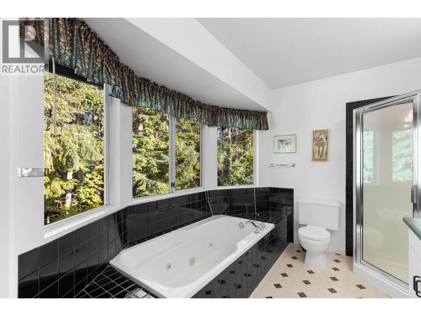 2826 THIMBLEBERRY COURT