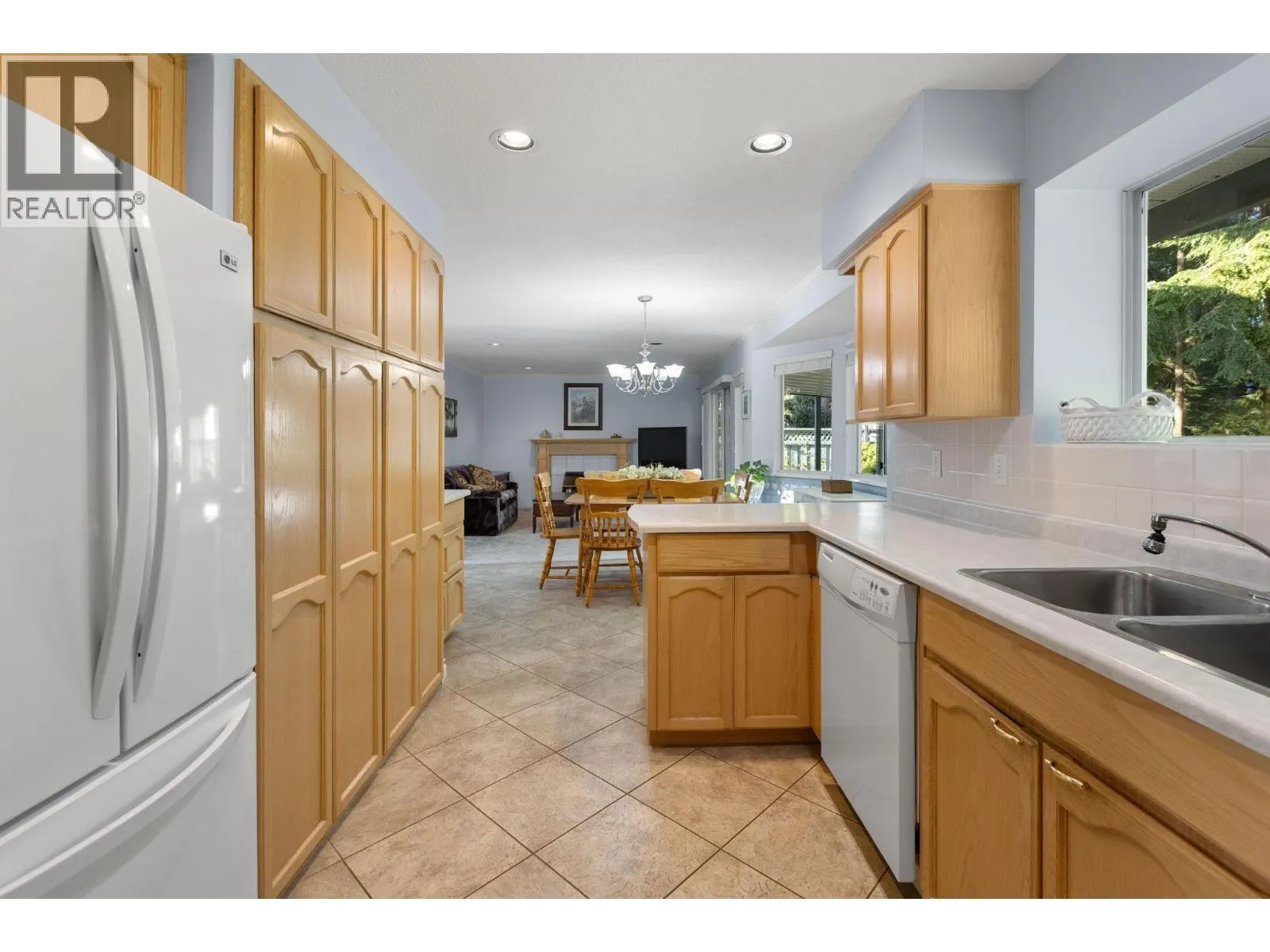 2826 THIMBLEBERRY COURT