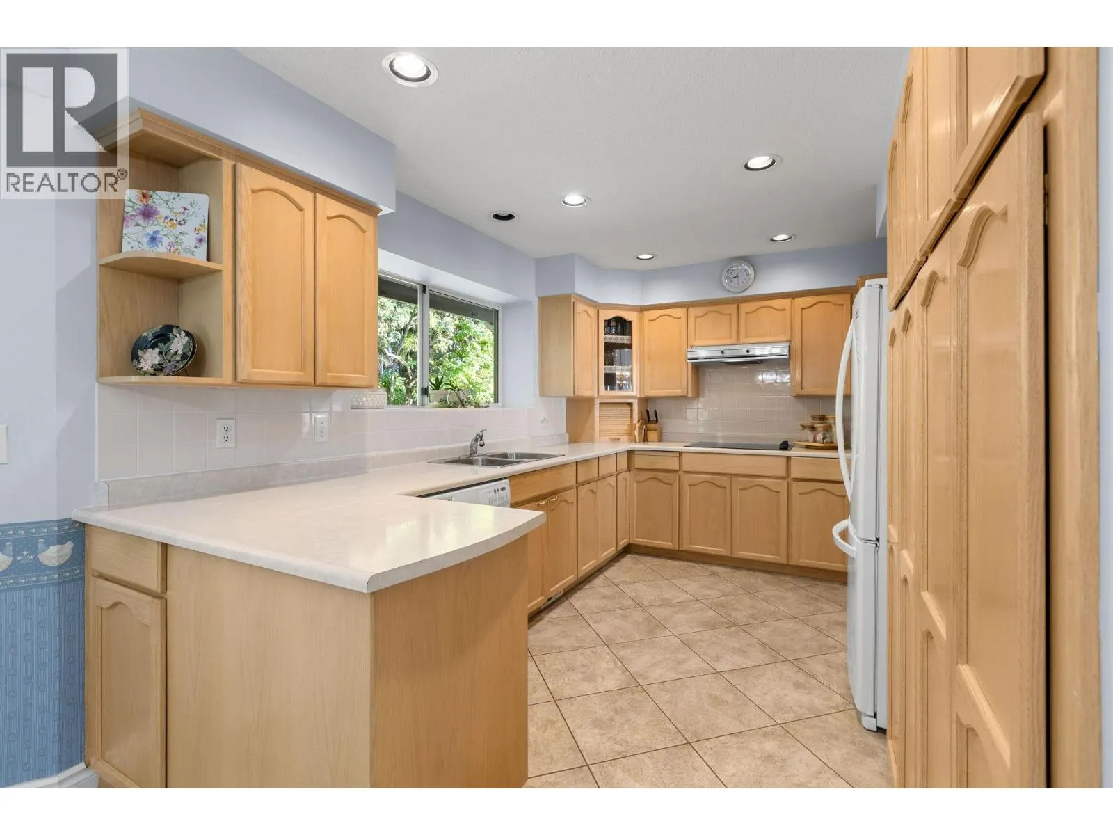 2826 THIMBLEBERRY COURT