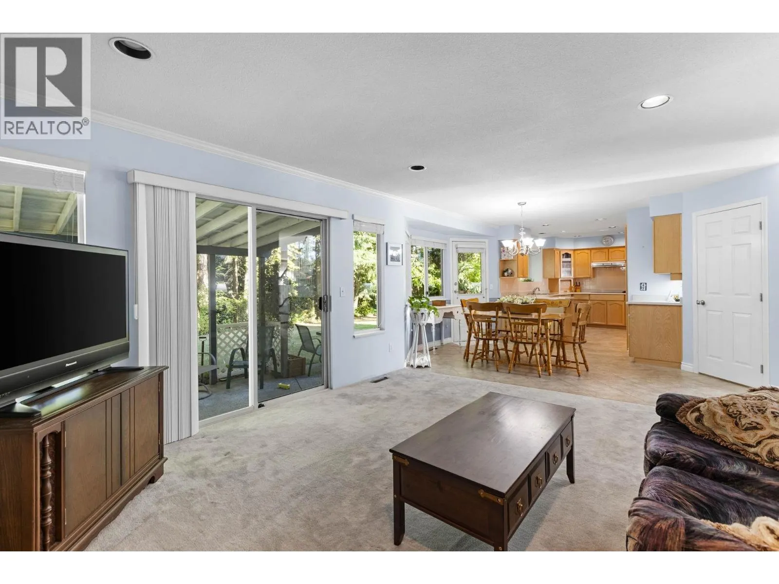 2826 THIMBLEBERRY COURT