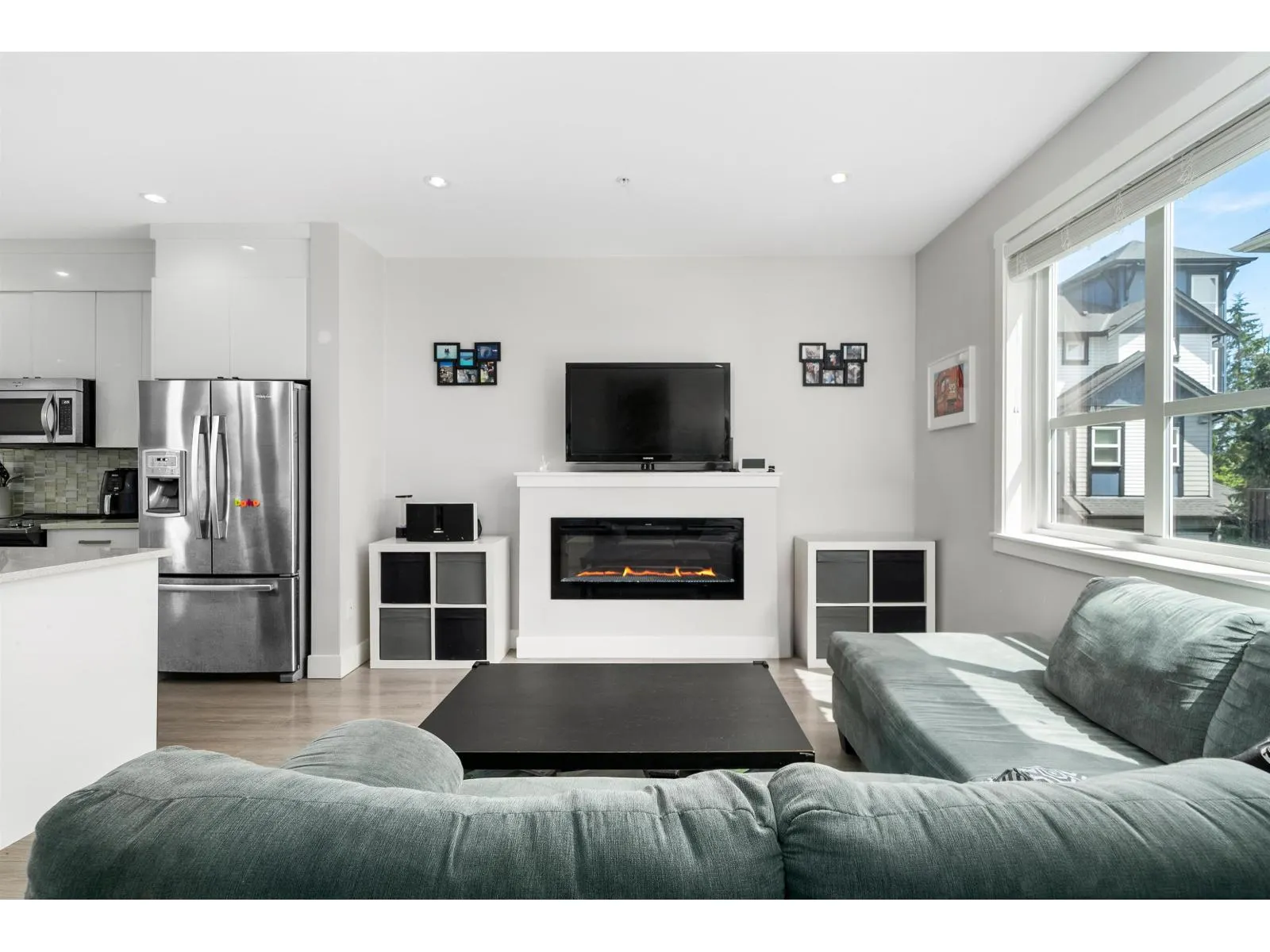 33 20856 76 AVENUE
