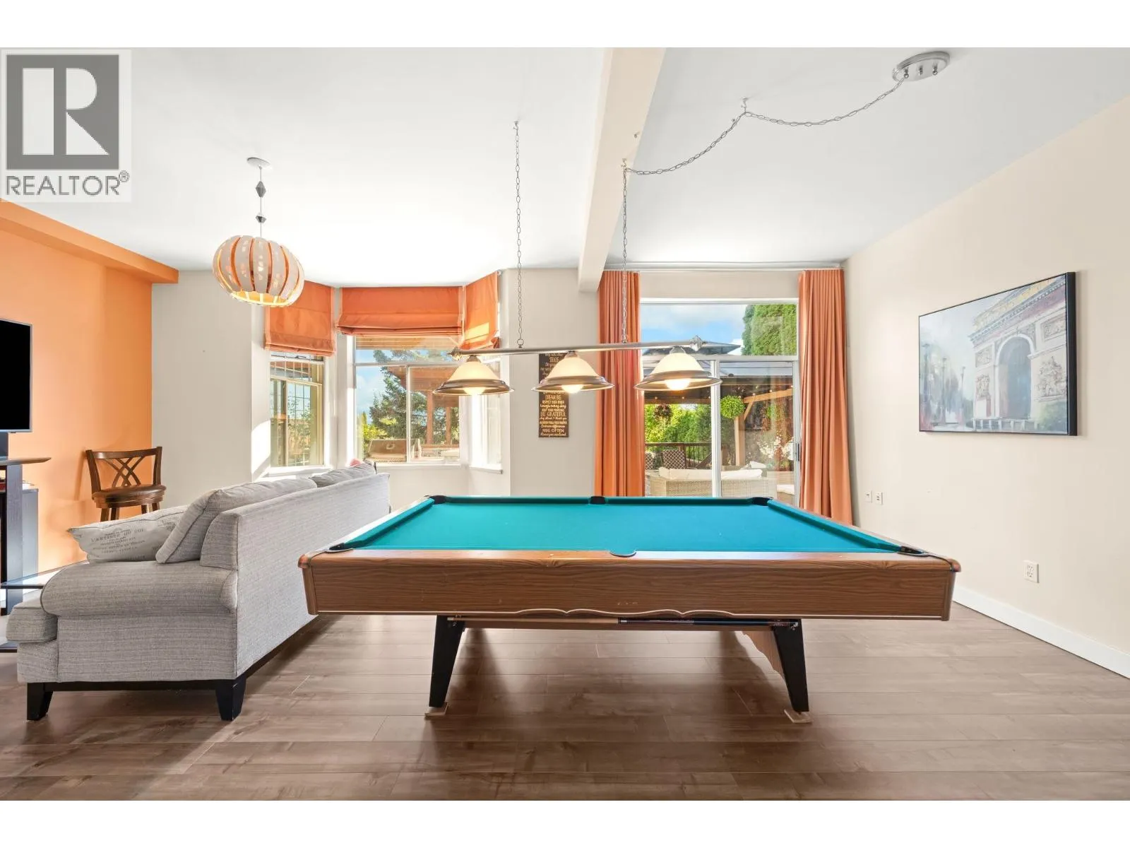 2258 SORRENTO DRIVE