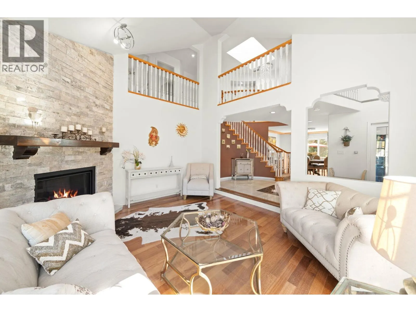 2258 SORRENTO DRIVE