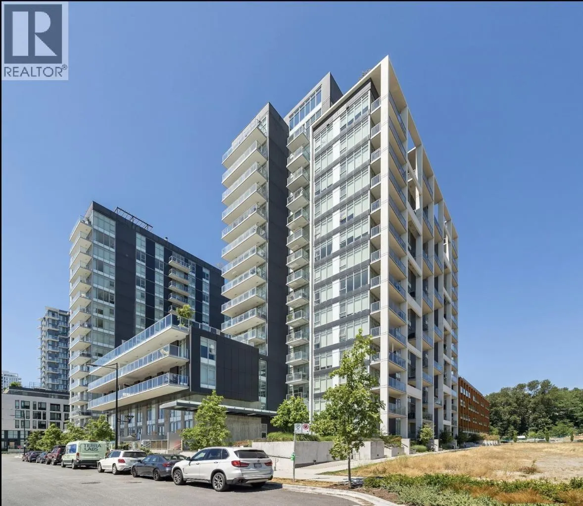 409 3581 N EAST KENT AVENUE