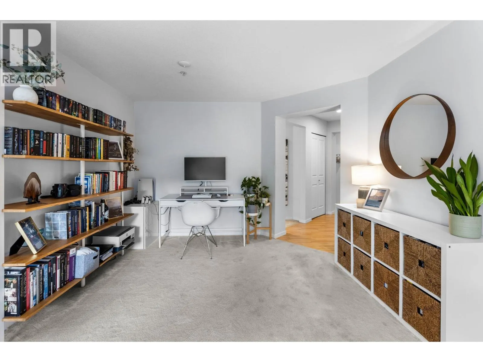 210 200 KLAHANIE DRIVE