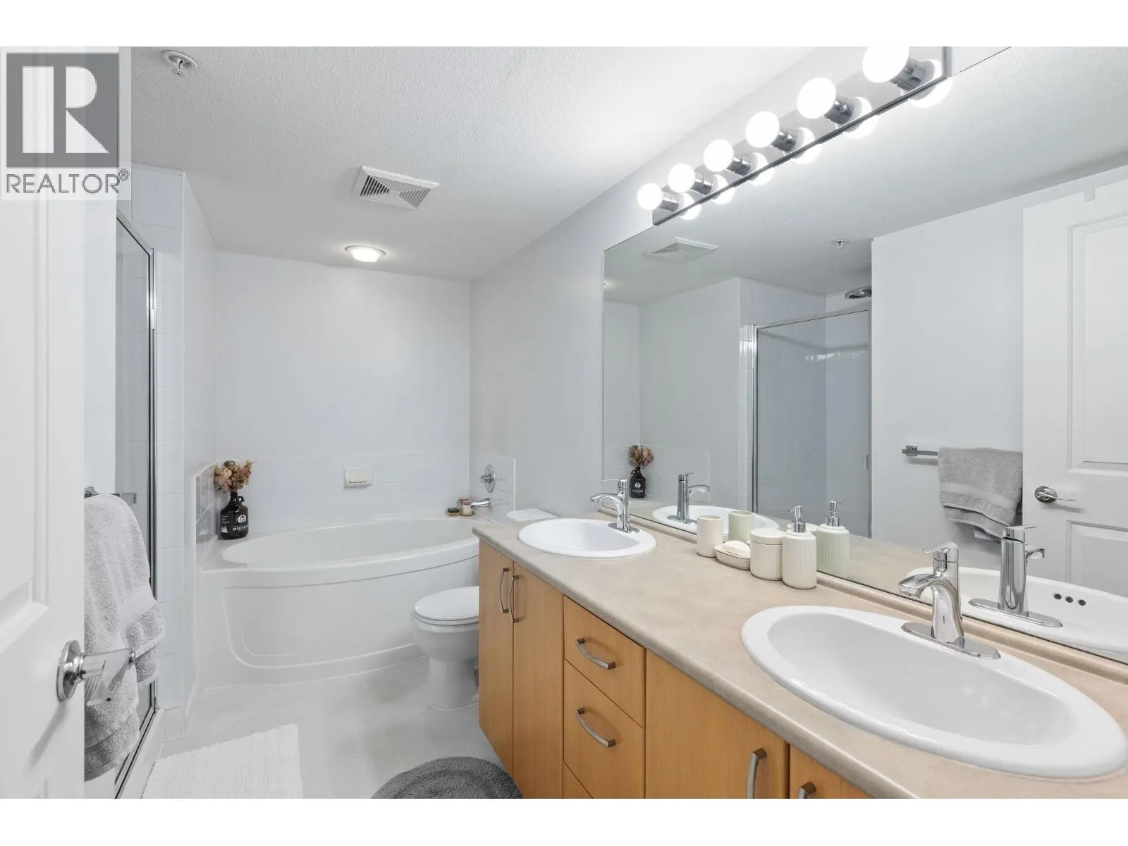 210 200 KLAHANIE DRIVE