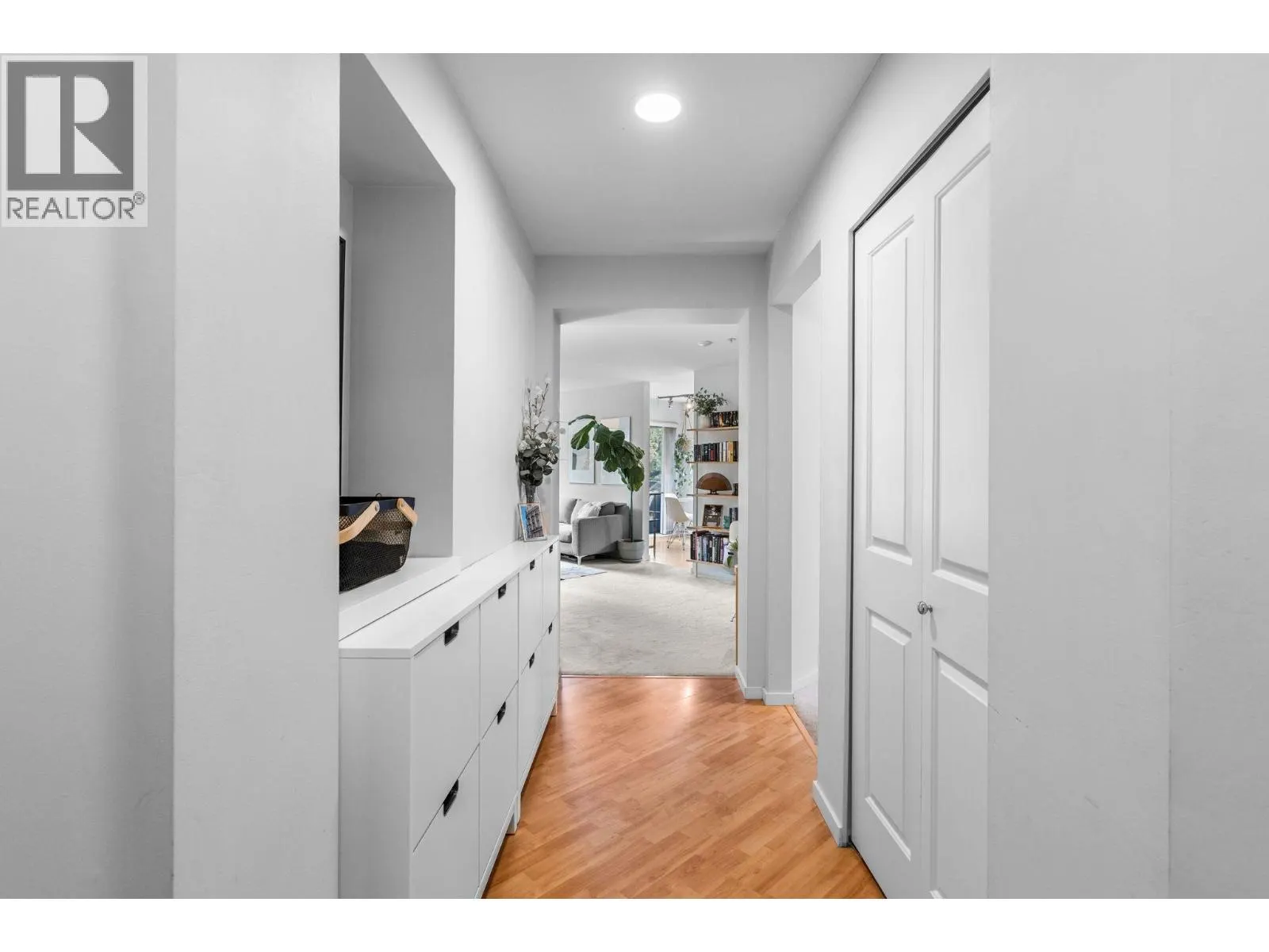 210 200 KLAHANIE DRIVE