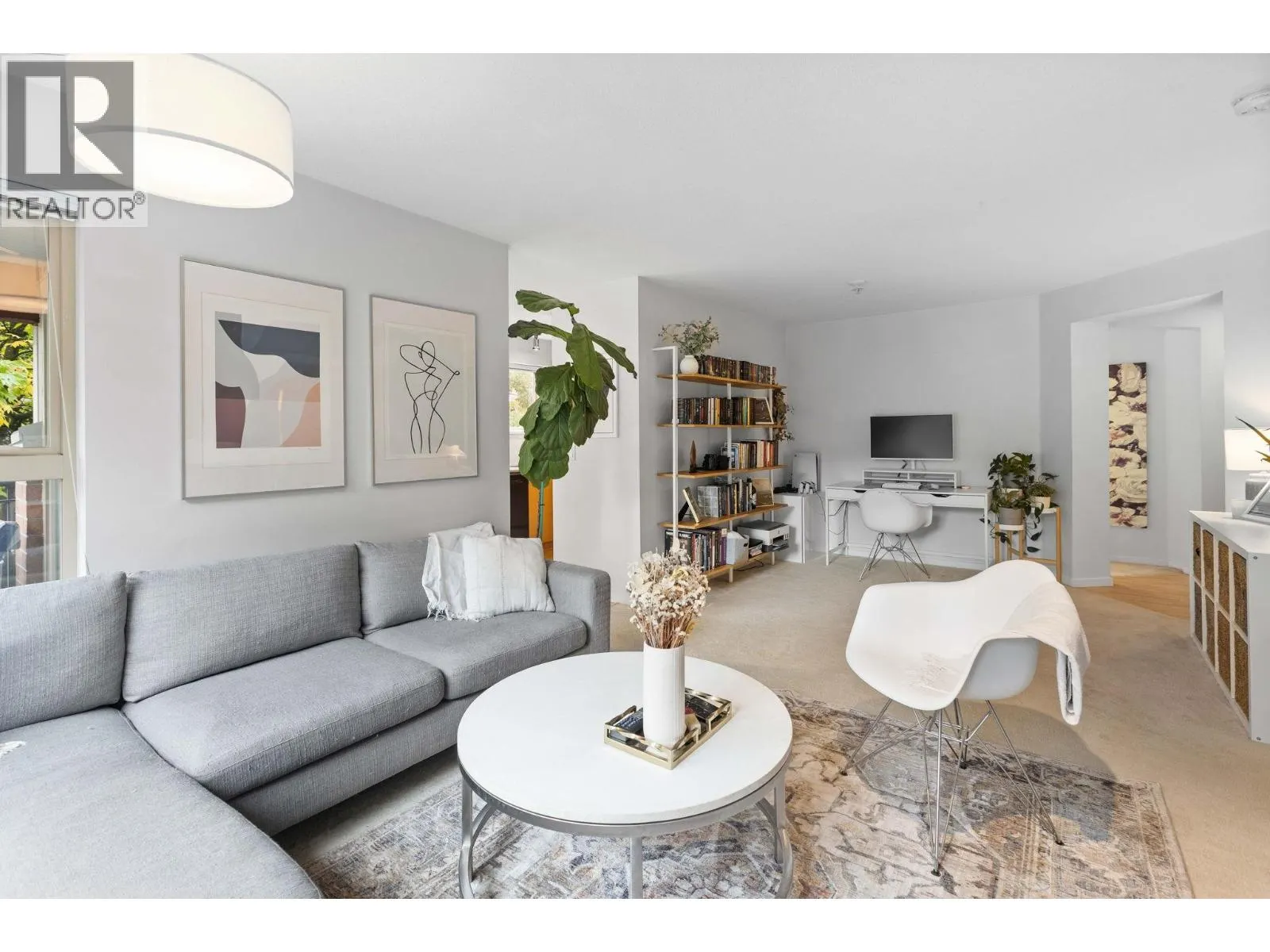 210 200 KLAHANIE DRIVE