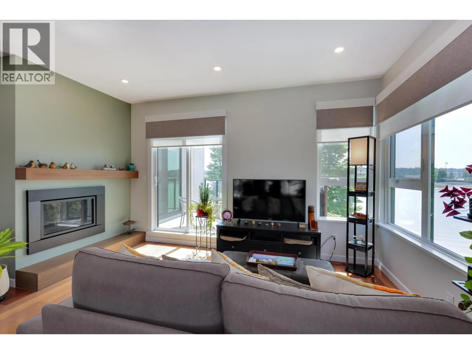 420 1150 QUAYSIDE DRIVE