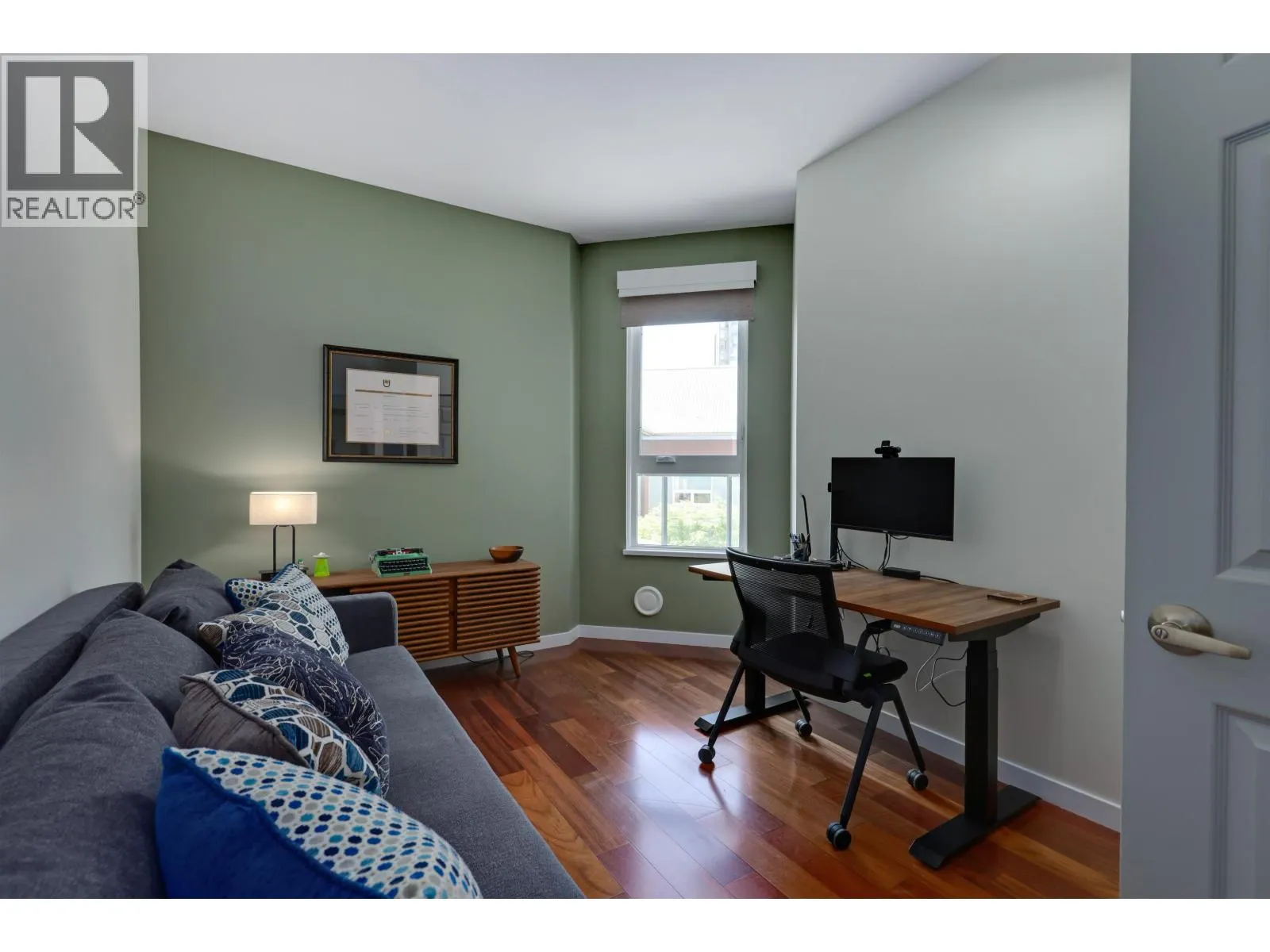 420 1150 QUAYSIDE DRIVE