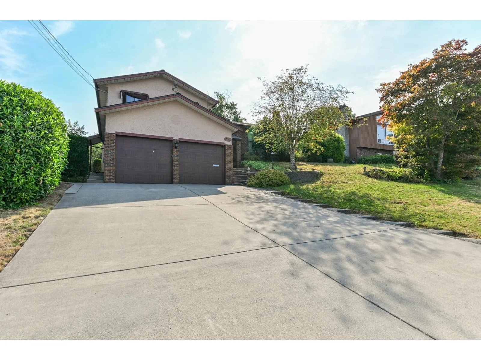 2272 BEVAN CRESCENT