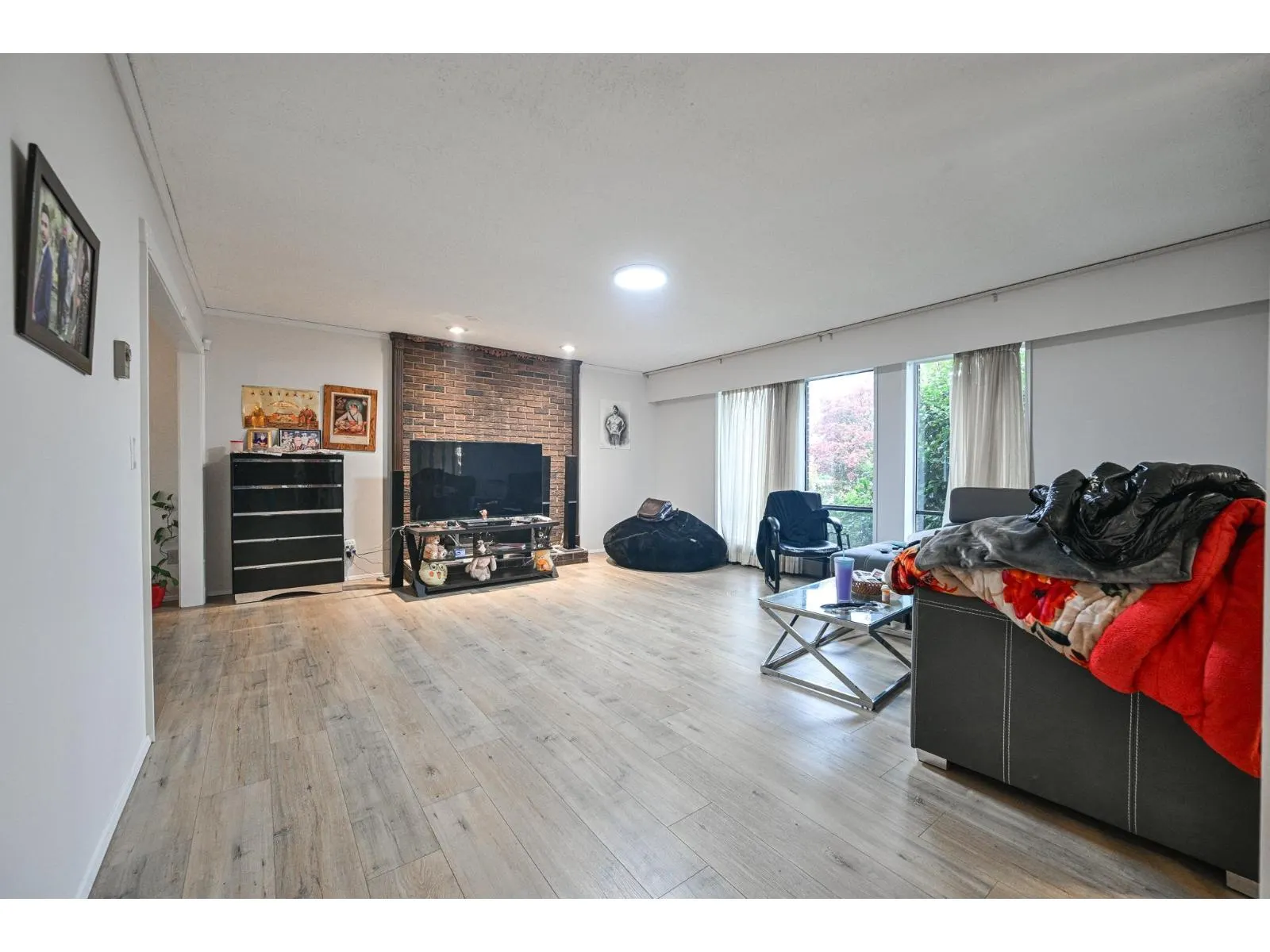 2272 BEVAN CRESCENT