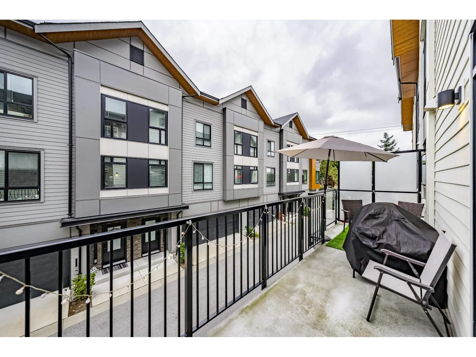 3 15151 EDMUND DRIVE