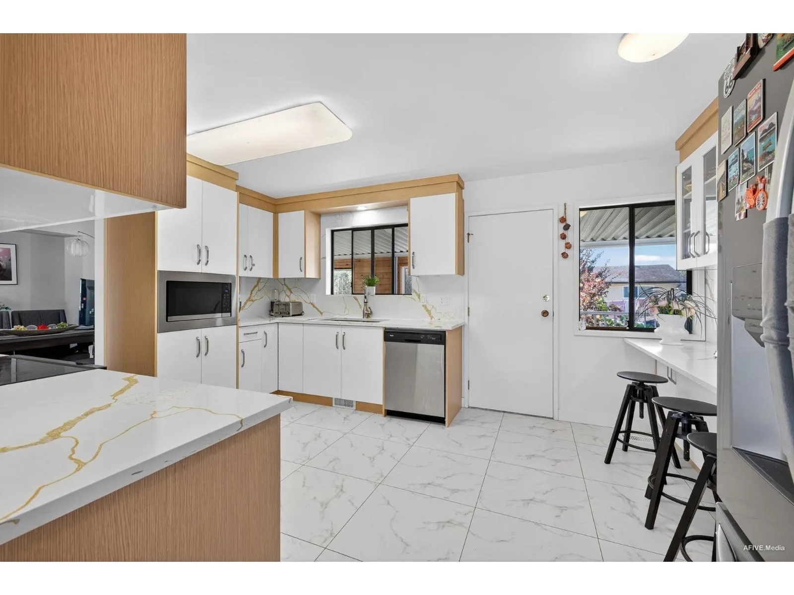 3443 SHUSWAP TERRACE