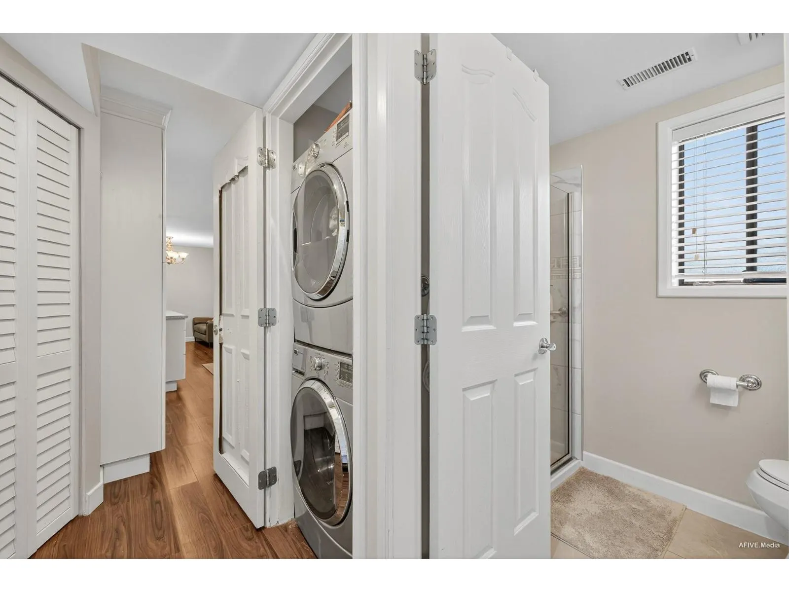 3443 SHUSWAP TERRACE