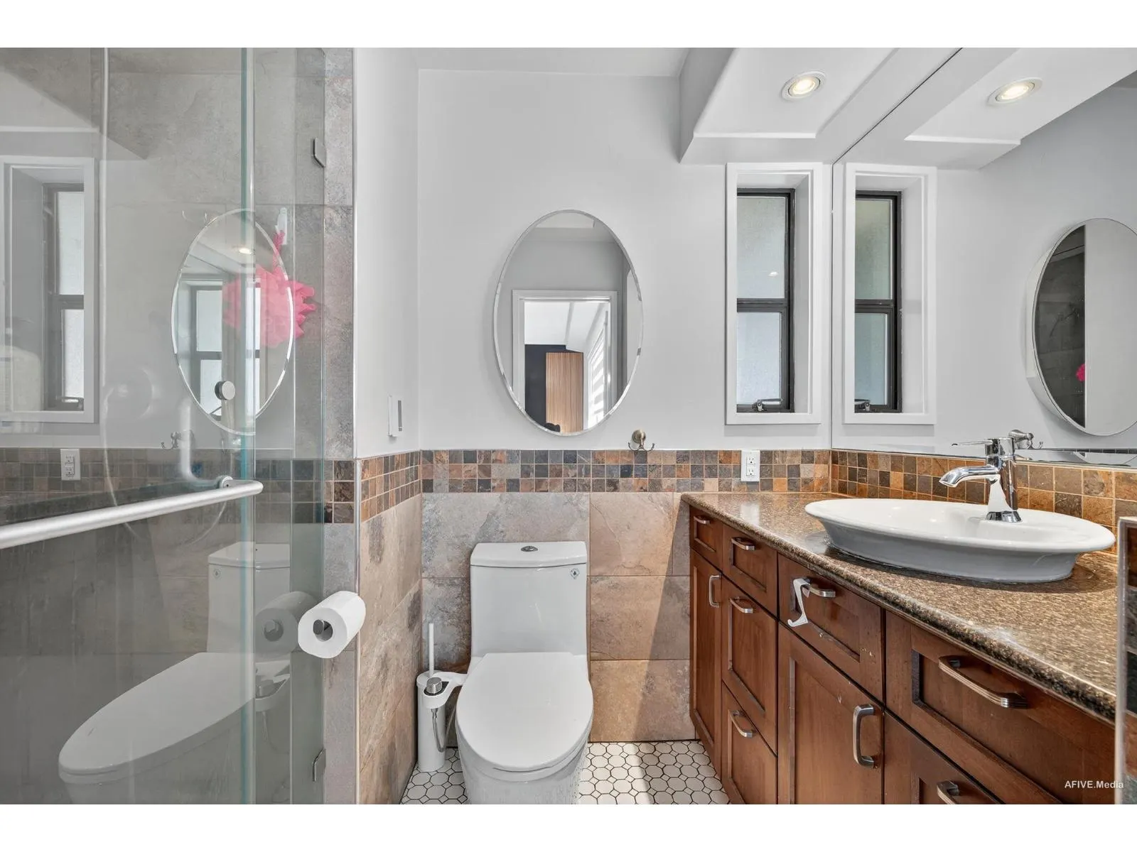 3443 SHUSWAP TERRACE