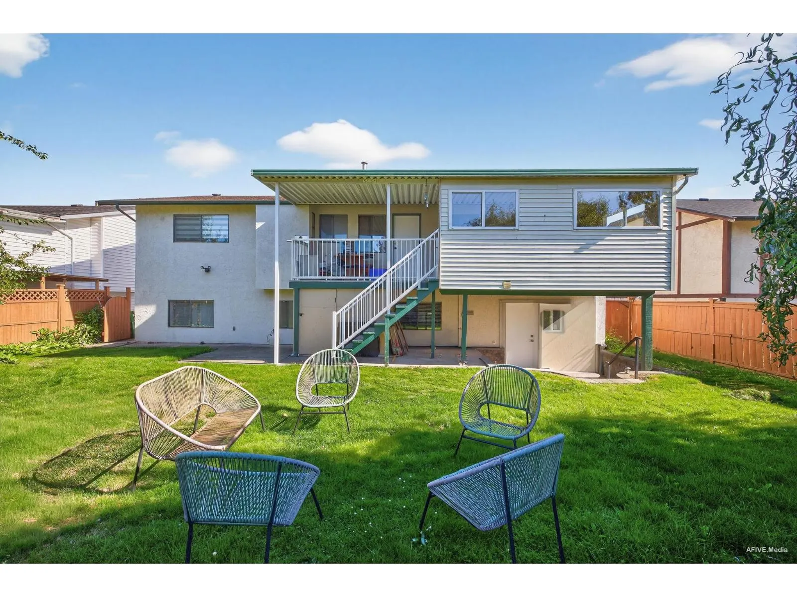 3443 SHUSWAP TERRACE