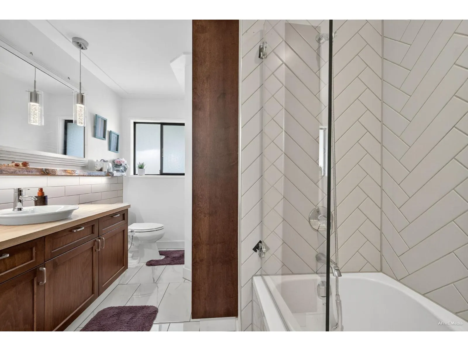 3443 SHUSWAP TERRACE