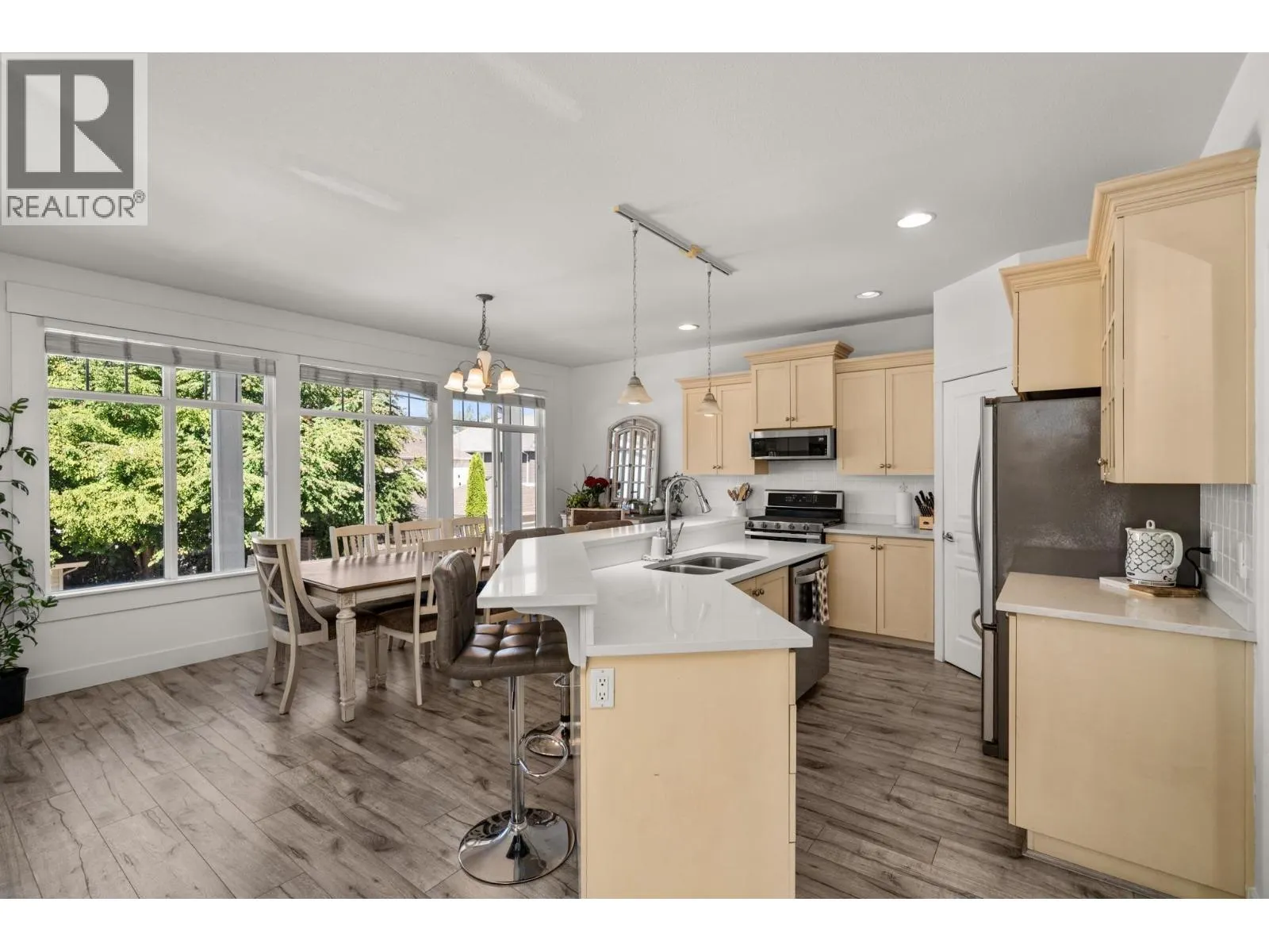 10071 246 A STREET