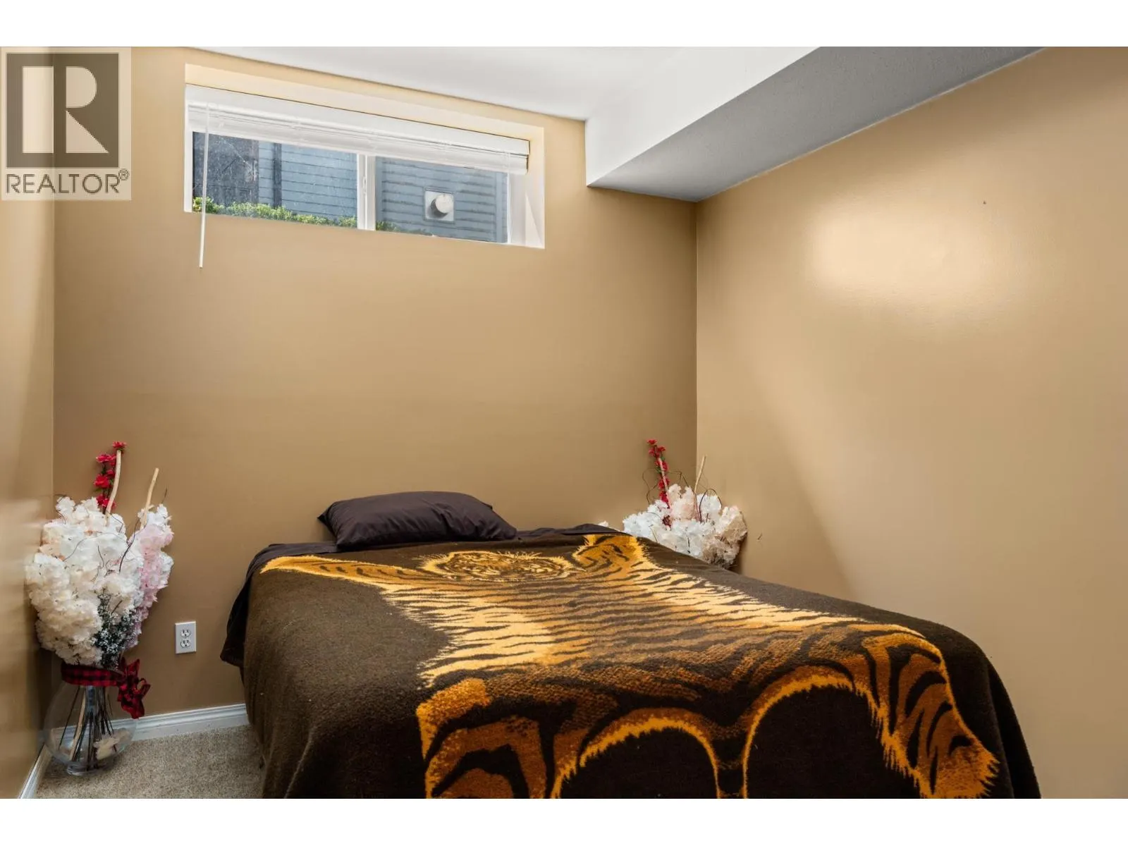 10071 246 A STREET
