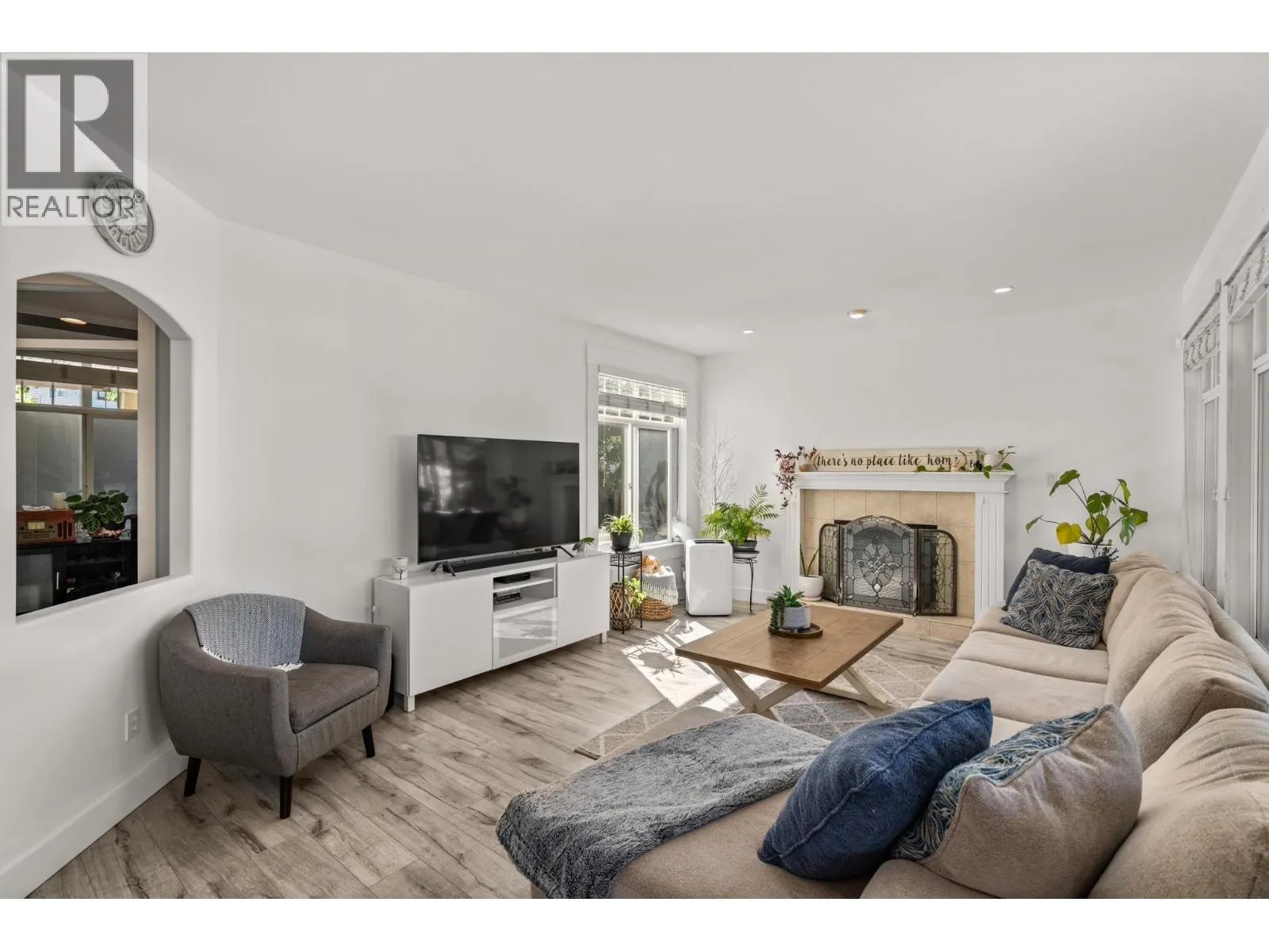 10071 246 A STREET