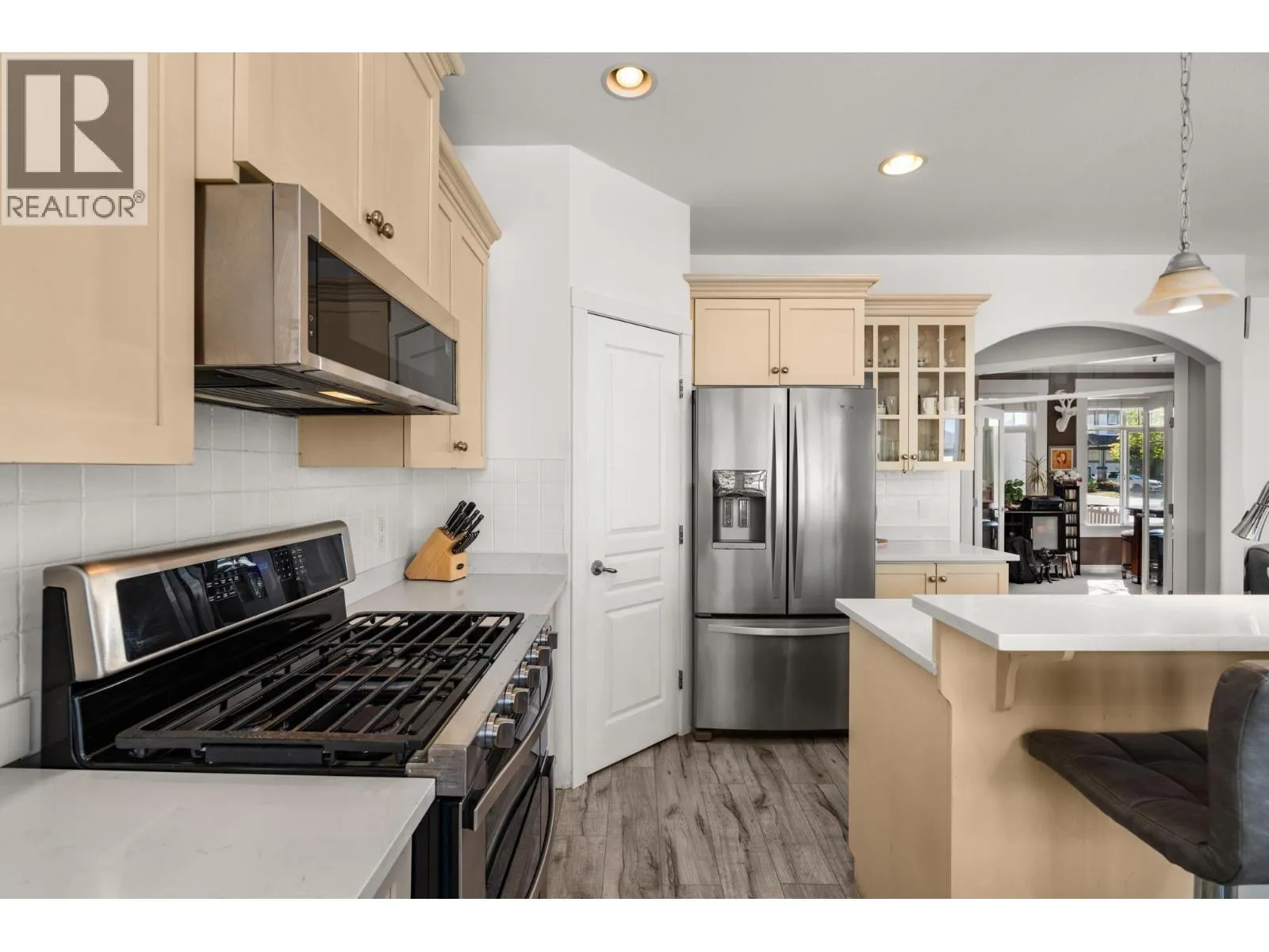 10071 246 A STREET