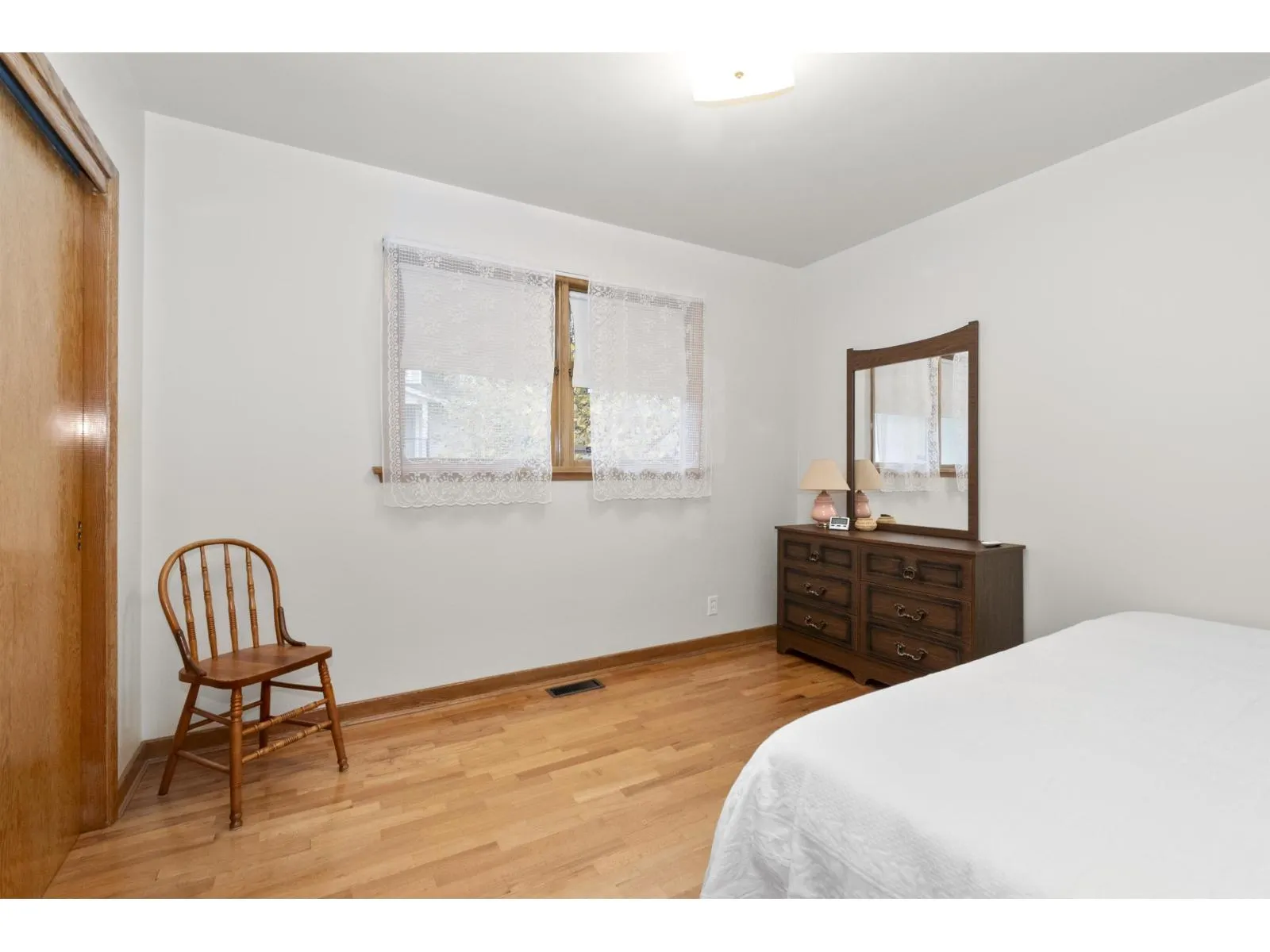 45480 KIPP AVENUE|Chilliwack Proper West